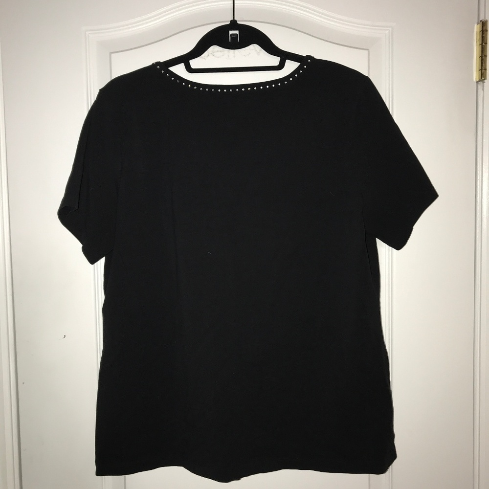 Black Basic Tee - Picture 3 of 3